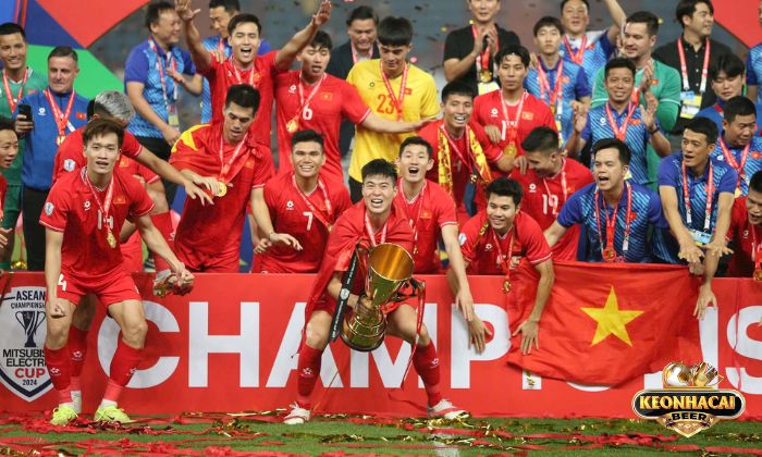 Hậu vệ gồm có 4 người