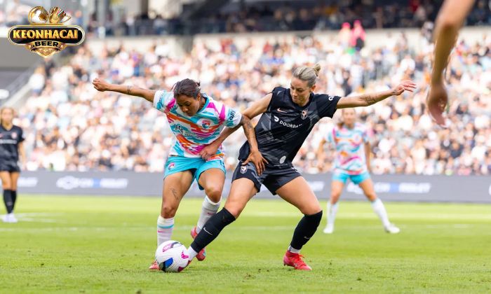 Phân tích bảng xếp hạng bóng đá dựa trên các chỉ số phụ khác